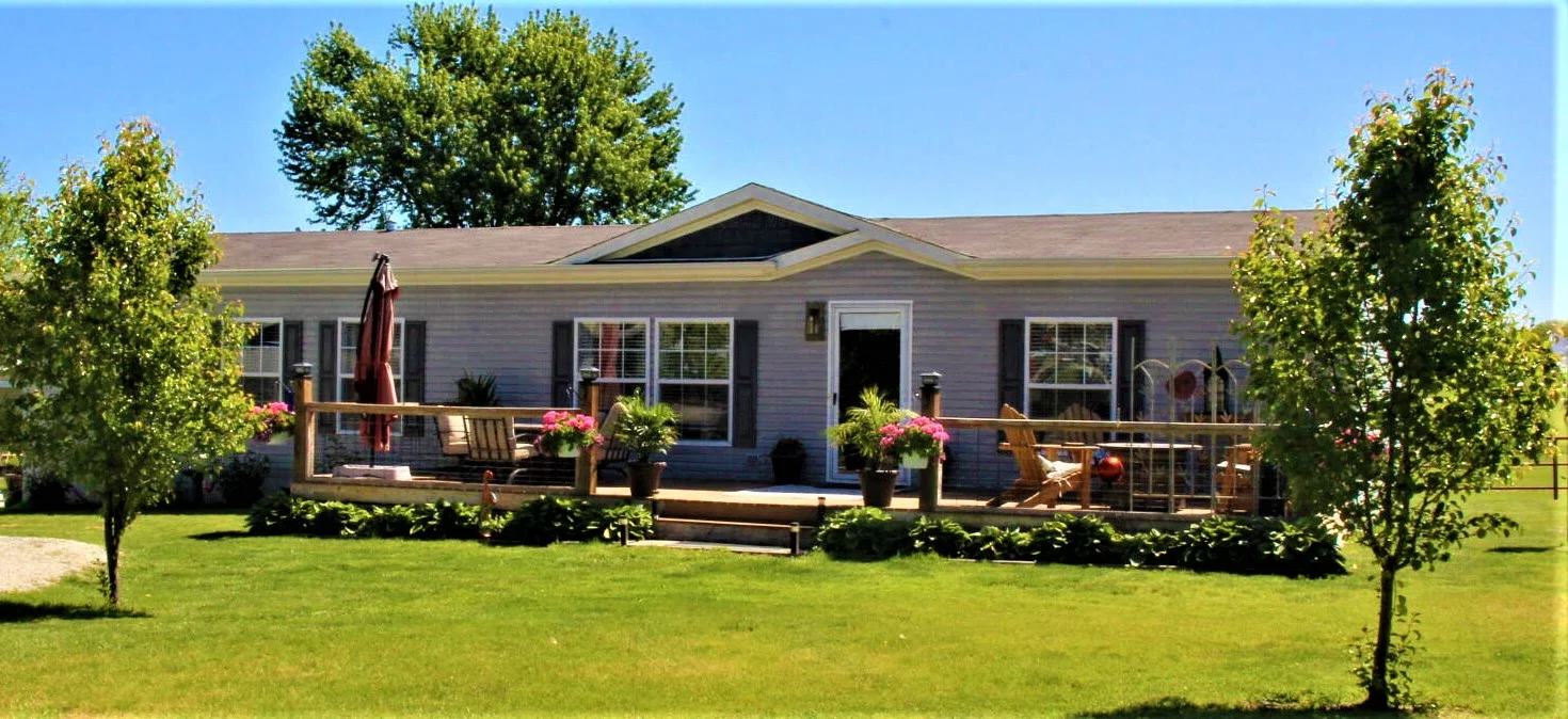 outside of house at sidetrack rv park